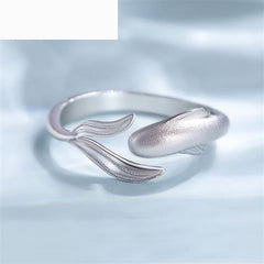 Swimming fish couple ring