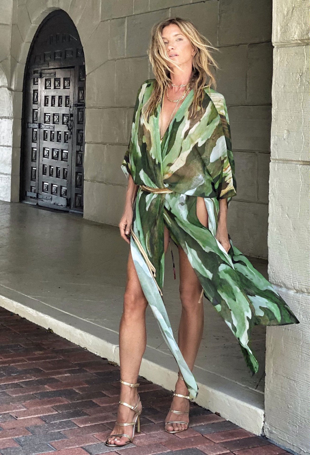 Summer Seaside Vacation Chiffon Shirt European And American Swimsuit Sunscreen Clothing - Fashionner