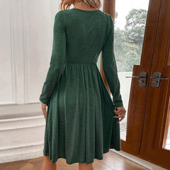 Waist collection round neck A-line skirt button pocket knitted long sleeved dress - Fashionner