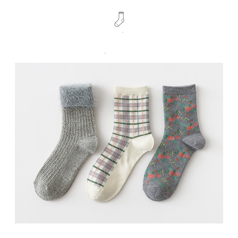 Minimalist Printed Cute Women's Mid Length Socks - Fashionner