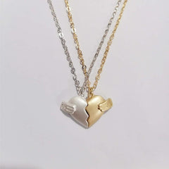 Creative Magnet Love Necklace 2pcs Heart-broken Shape Necklace Men And Women Personalized Jewelry For Valentine's Day - Fashionner