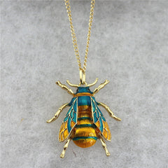 Bee pendant necklace