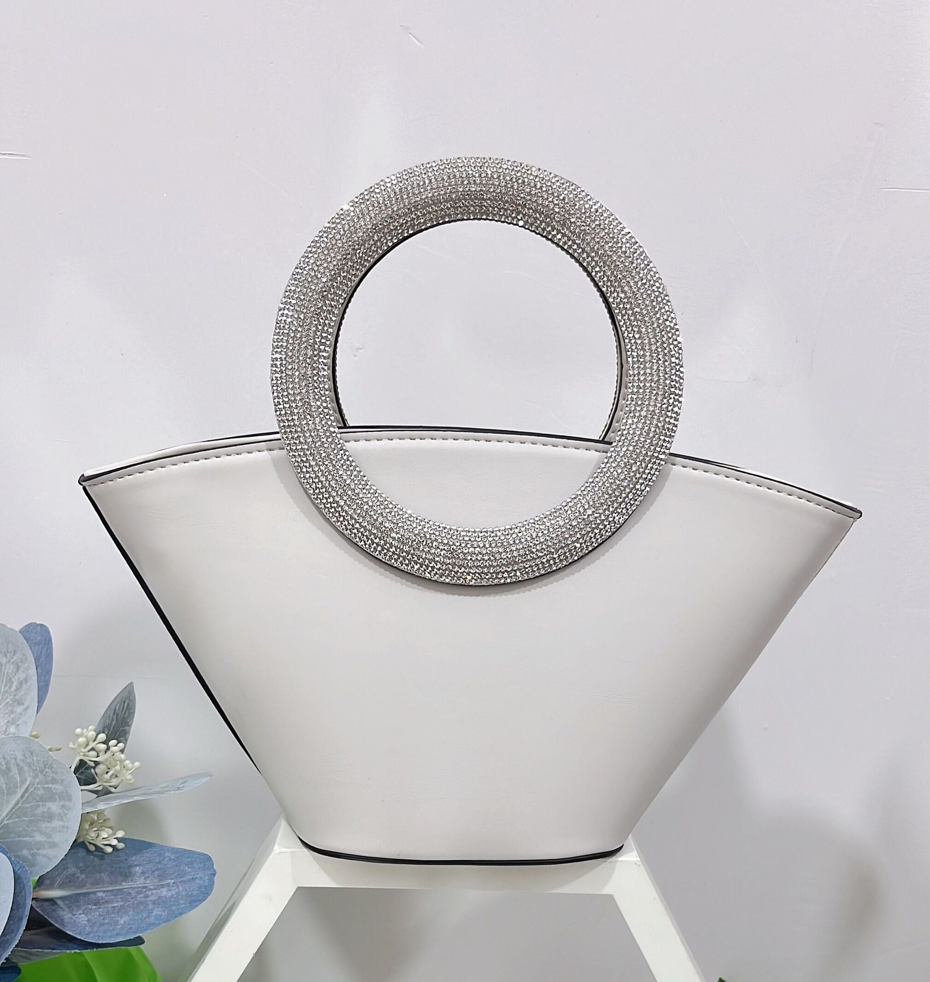 Diamond Round Handle Portable Basket Pack - Fashionner