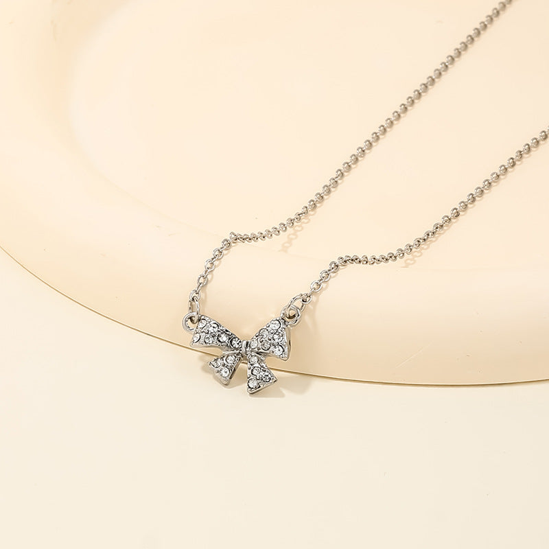 Sweet Light Luxury Metal Diamond Bow Necklace For Women - Fashionner