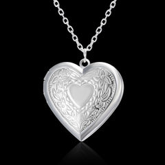 Carved Design Love Necklace Personalized Heart-shaped Photo Frame Pendant Necklace For Women Family Jewelry For Valentine's Day - Fashionner