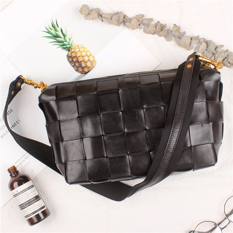 Vintage Handwoven Shoulder Bag With Vegetable Tanned Top Layer Cowhide - Fashionner