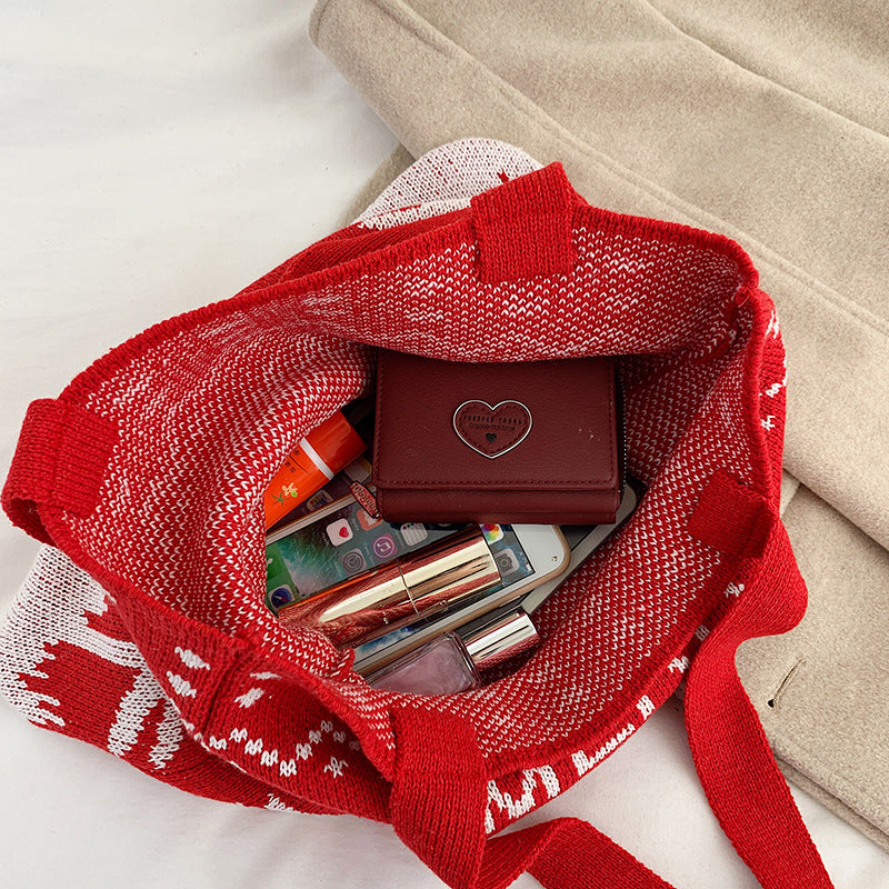 Hand-held knitted wool handbags - Fashionner