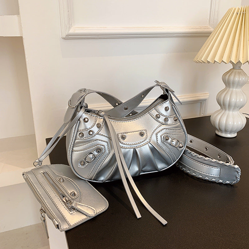 Women's Fashion Vintage Crumpled Crescent Moon Son Mother Shoulder Bag - Fashionner