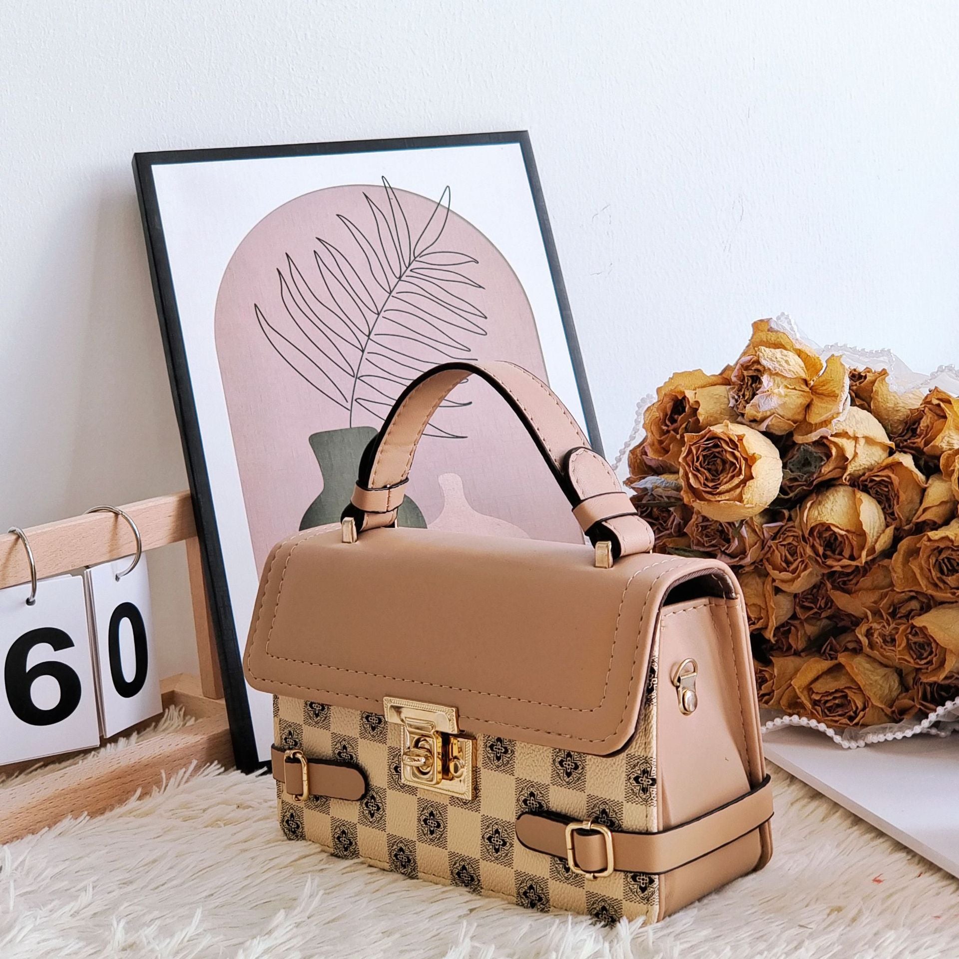 Comfortable Retro Small Square Pattern Ethnic Crossbody Bag - Fashionner