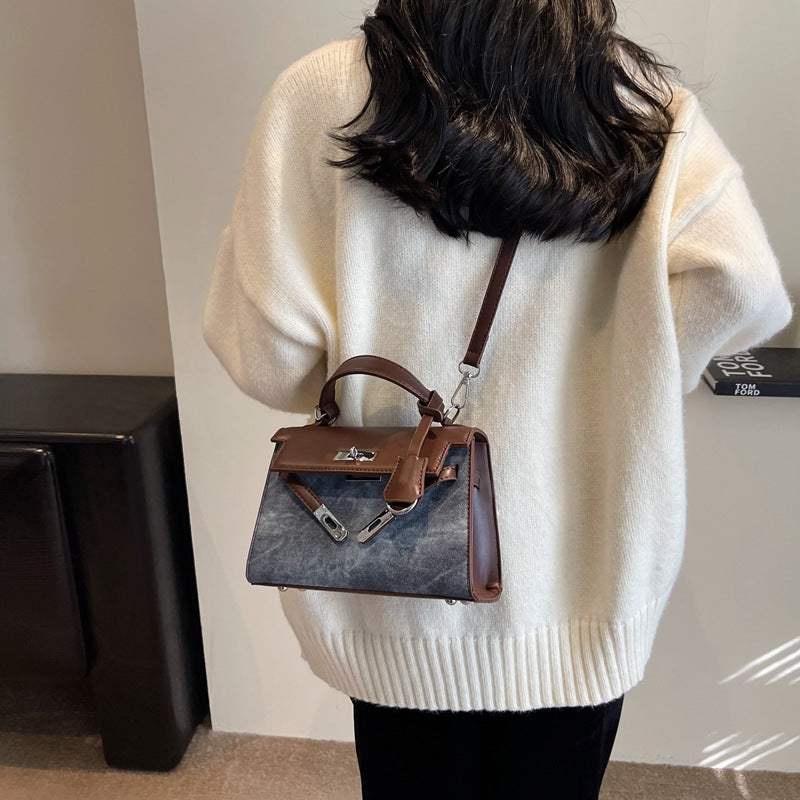 Retro Minority Design Shoulder Messenger Bag - Fashionner