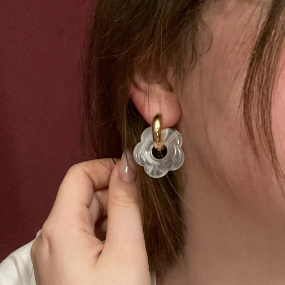 2023 New Colorful Flower Resin Acrylic Charms Earring Gold Color Circle Ear Buckle Hoop Earrings for Women Cute Gift Jewelry - Fashionner
