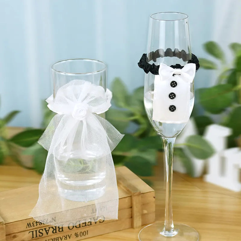 2Pcs Marriage Bride And Groom Wine Cups Wraps Champagne Glass Bottles Cover Wedding Table Decoration Bachelorette Party Decor - Fashionner