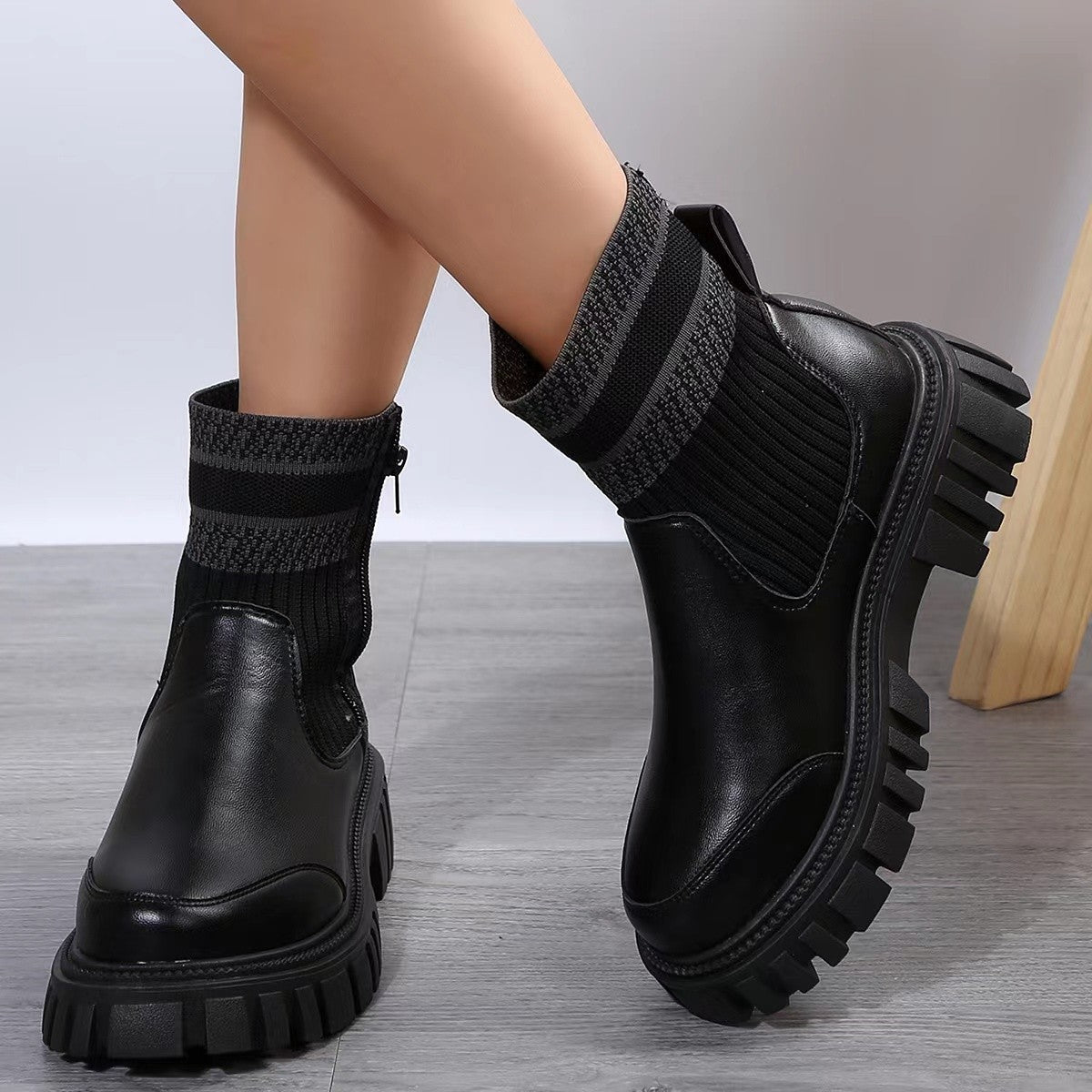 Women's Fashionable Knitted Women's Middle Boots - Fashionner
