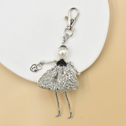 Porte-clés pour femme, pendentif de sac à main fait à la main avec personnage de dessin animé