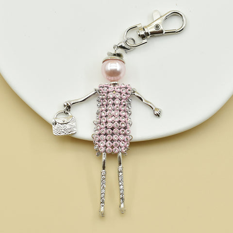 Porte-clés pour femme, pendentif de sac à main fait à la main avec personnage de dessin animé
