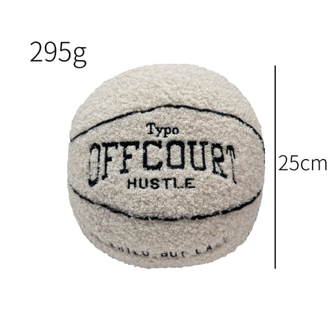 Poupée en peluche en forme de ballon de basket