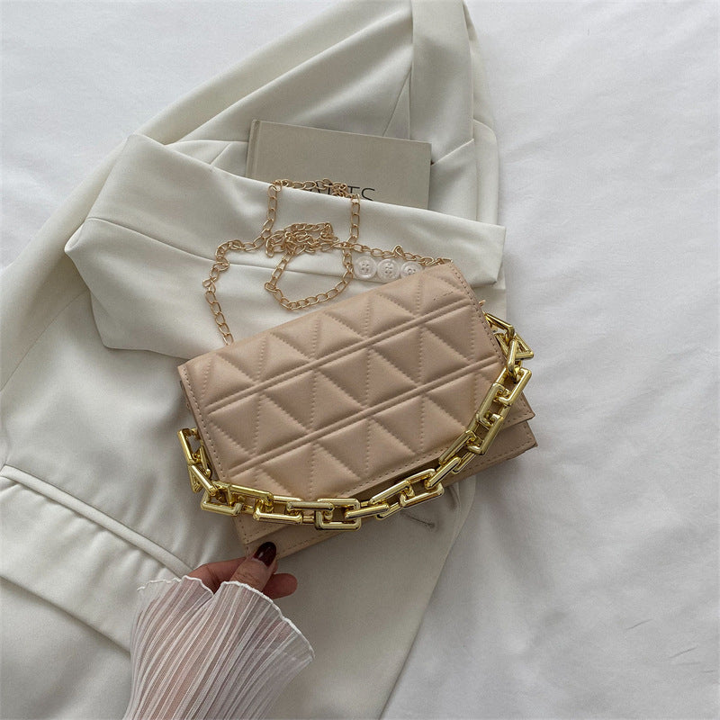 Solid Color Simple Chain Shoulder Bag - Fashionner