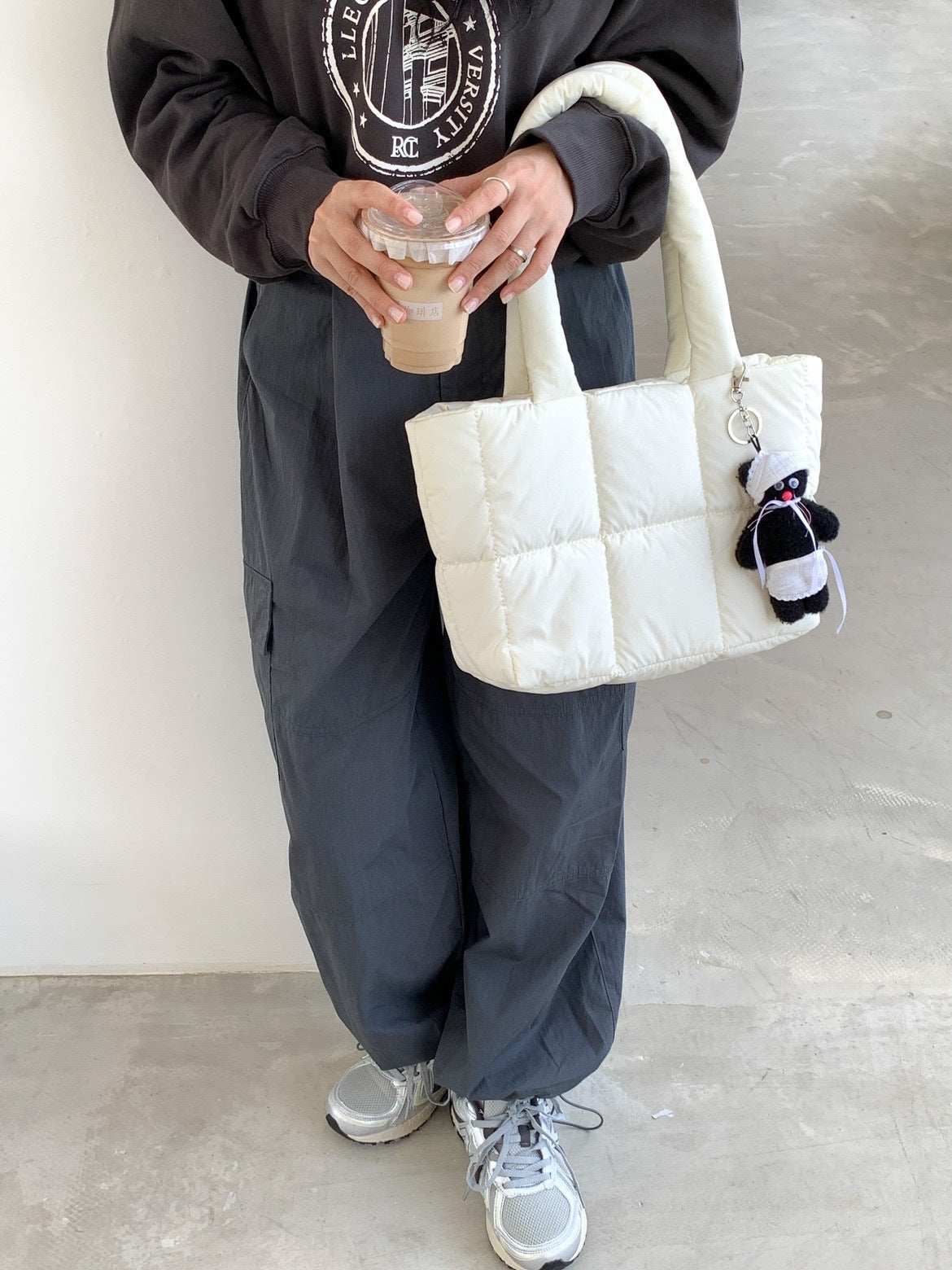 Large Capacity Plaid One-shoulder Portable Commuter Hand-carrying Bag - Fashionner