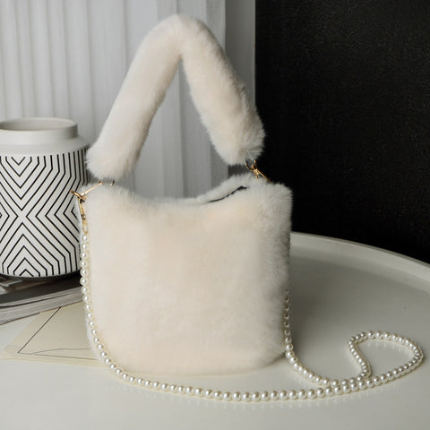 Checkerboard Plush Bucket Bag With Pearl Chain Design Winter Fashion Luxury Handbags For Women Personalized Shopping Shoulder Bags - Fashionner