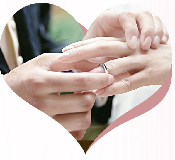 Couple love intertwined ring