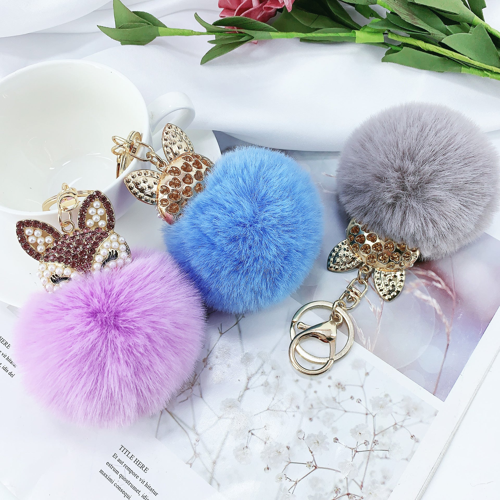 Alloy Pearl Rhinestone Fox Fur Ball Keychain Pendant