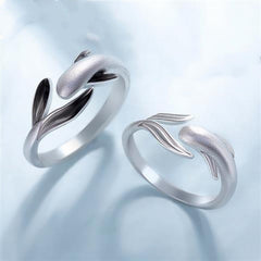 Swimming fish couple ring