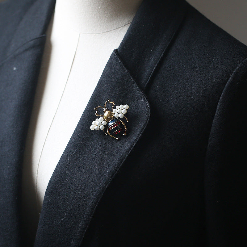 Lovely New Bee Brooch