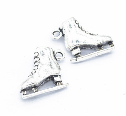 Skate alloy pendant necklace