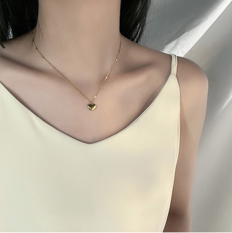 Collier de bijoux fantaisie pour femmes Nouvelle tendance Vintage Simple Cœur d'amour Pendentif Élégant Bijoux de fête Cadeaux d'anniversaire