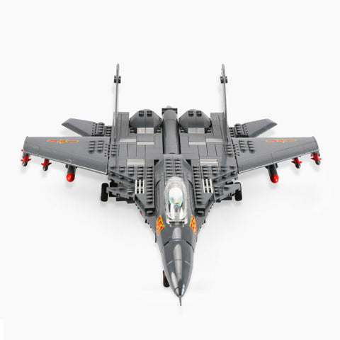 Avion militaire de chasse en blocs de construction en plastique à assembler
