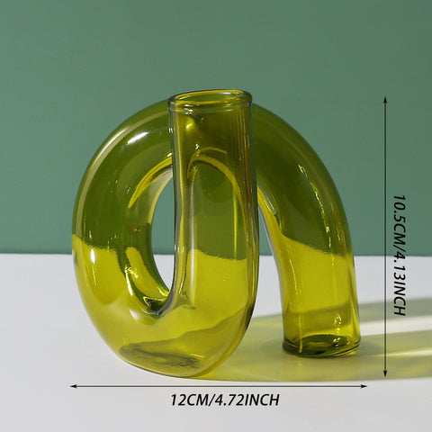 Modèle de pièce de mobilier créatif avec arrangement floral en verre hétérosexuel et bouteille hydroponique