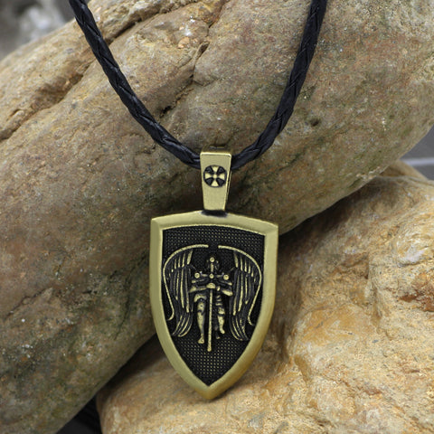 Collier avec pendentif Archange Saint Michel