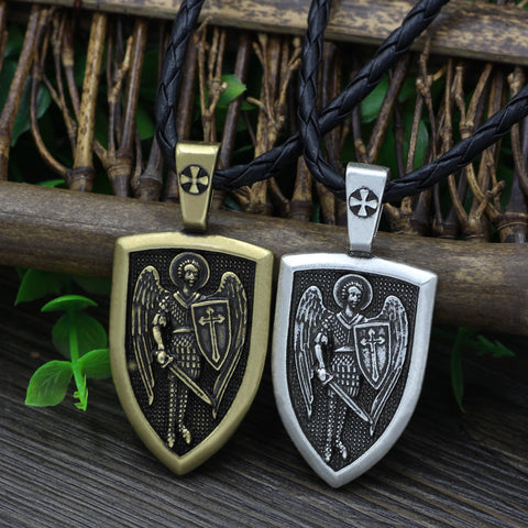 Collier avec pendentif Archange Saint Michel