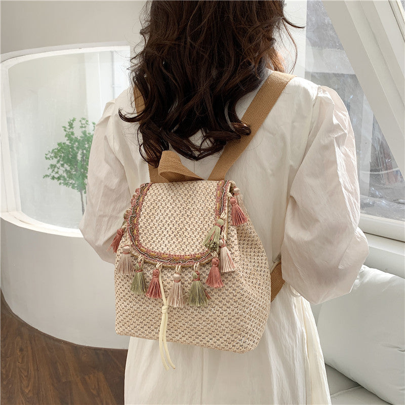 Western Style Travel Women's Straw Backpack Bohemian Style Tassel Bag - Fashionner