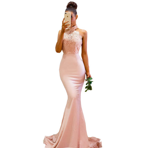 Robe de soirée sans manches en dentelle avec licol