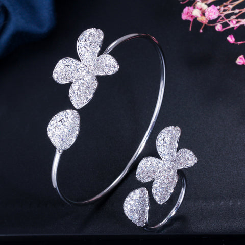 Buy Creative Adjustable Two-Piece Bracelet And Ring online at Fashionner.
