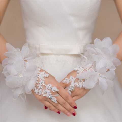 Gants de mariage courts en dentelle rouge et blanc pour mariée