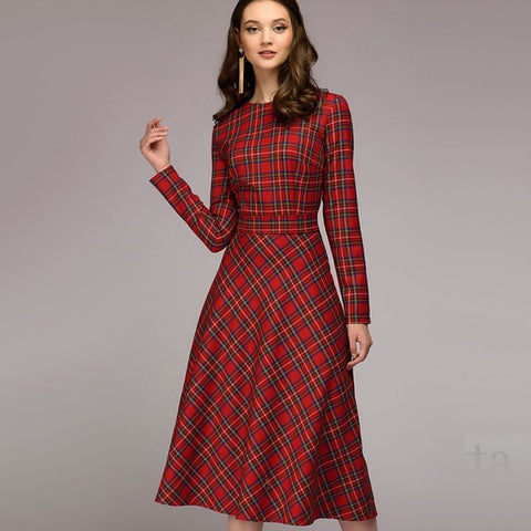 Robe midi élégante à carreaux