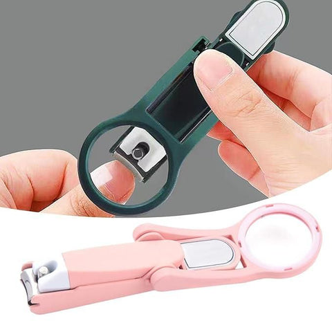 Coupe-ongles avec loupe