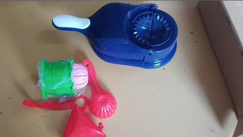 Machine à Puri 3 en 1 + 4 moules à snack offerts