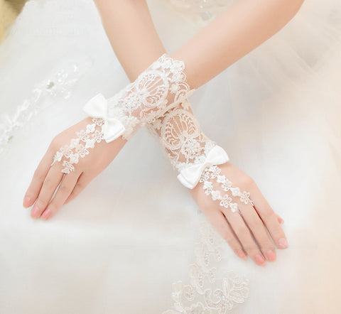 Accessoires de gants de mariage courts perlés pour mariée