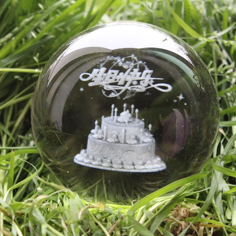 Veilleuse Lumineuse en Résine Créative avec Boule en Cristal et Astronaute