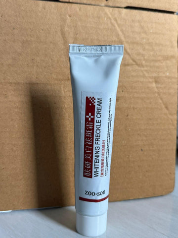 Crème blanchissante efficace contre les taches de rousseur
