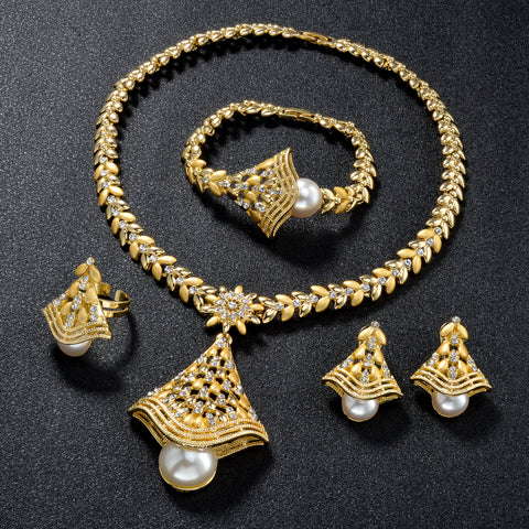 Buy Jewelry 18K Gold-Plated Leaf Necklace online at Fashionner.