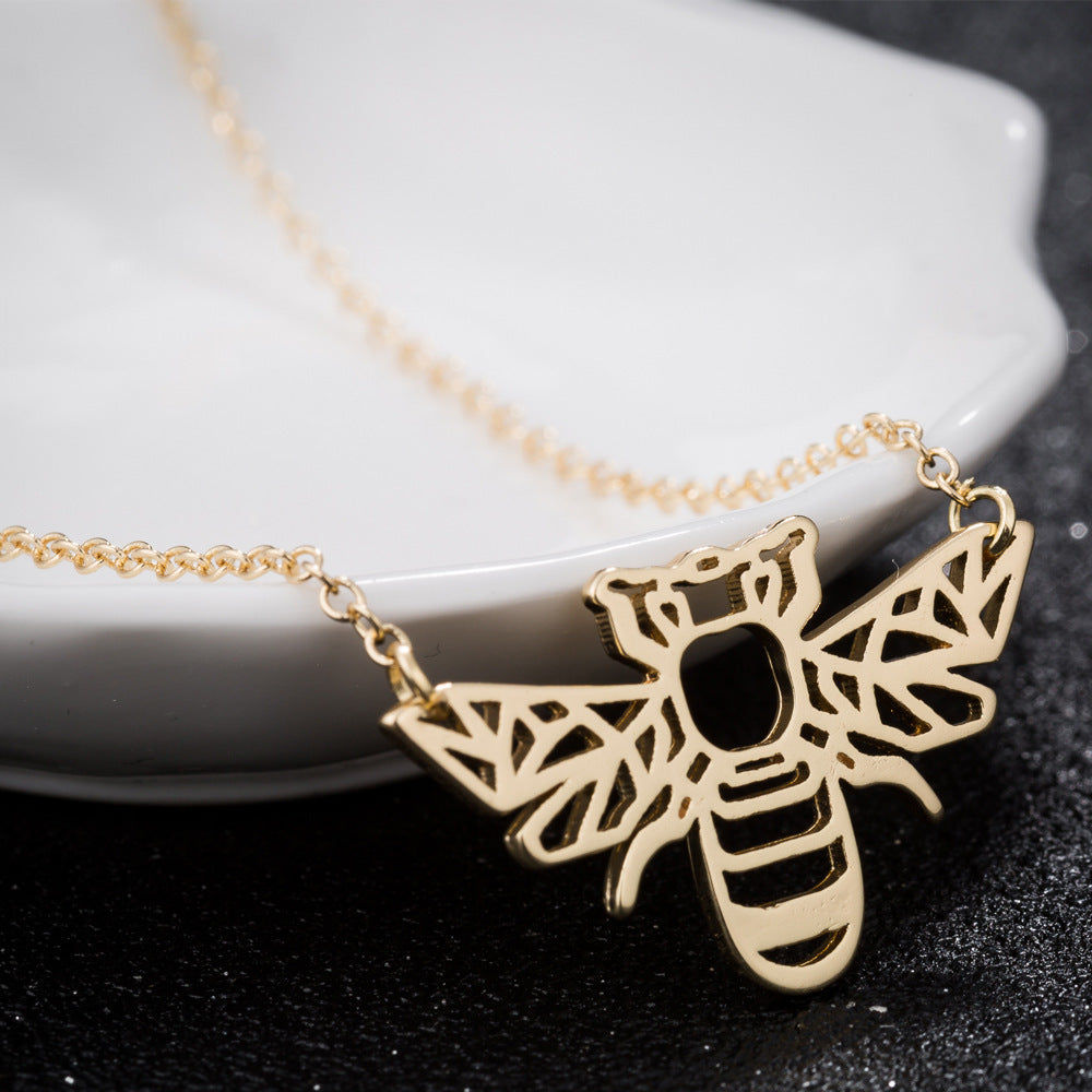 Personalized hollow bee necklace