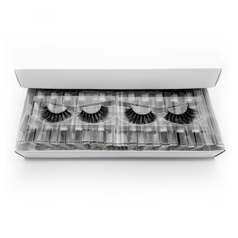 False eyelashes European and American makeup - Fashionner