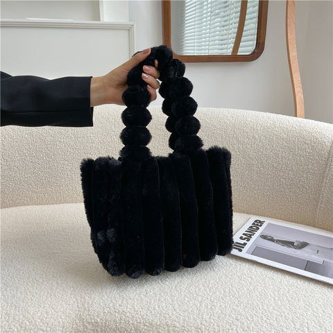 New Fashion One Shoulder Underarm Large Capacity Portable Plush Bag Women - Fashionner