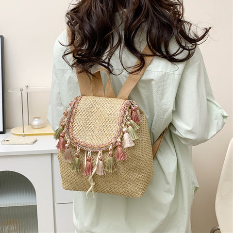 Western Style Travel Women's Straw Backpack Bohemian Style Tassel Bag - Fashionner