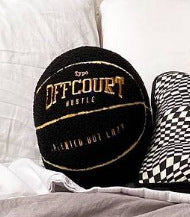 Poupée en peluche en forme de ballon de basket