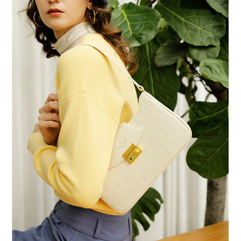 Women's Simple Fashion Underarm Baguette Handbags - Fashionner